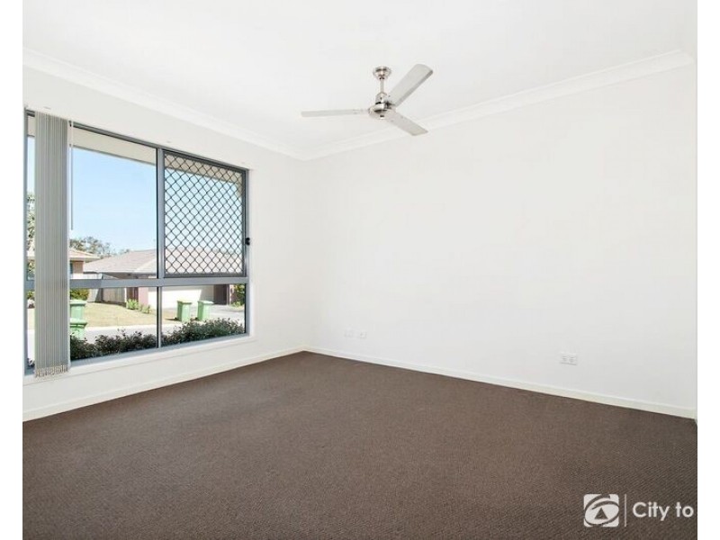 2/10 Wollumbin Crescent, Waterford QLD 4133