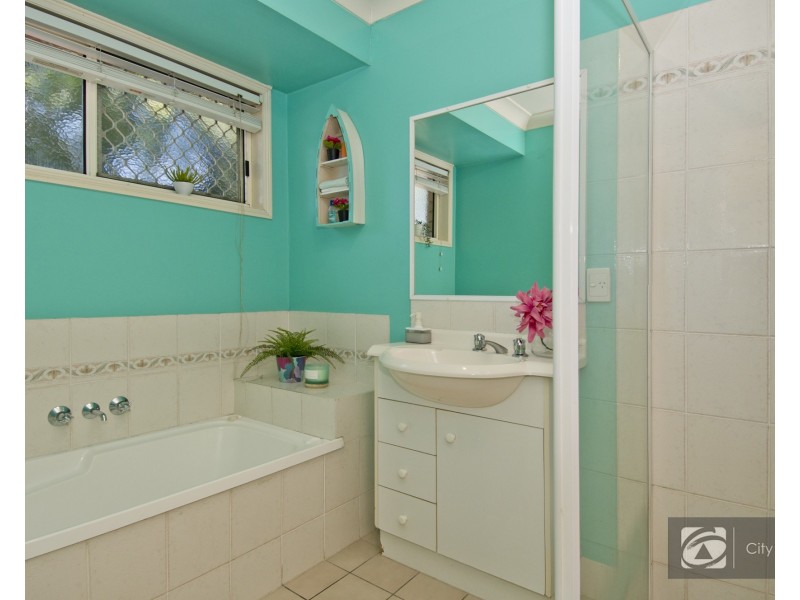 3 Riley Court, Windaroo QLD 4207