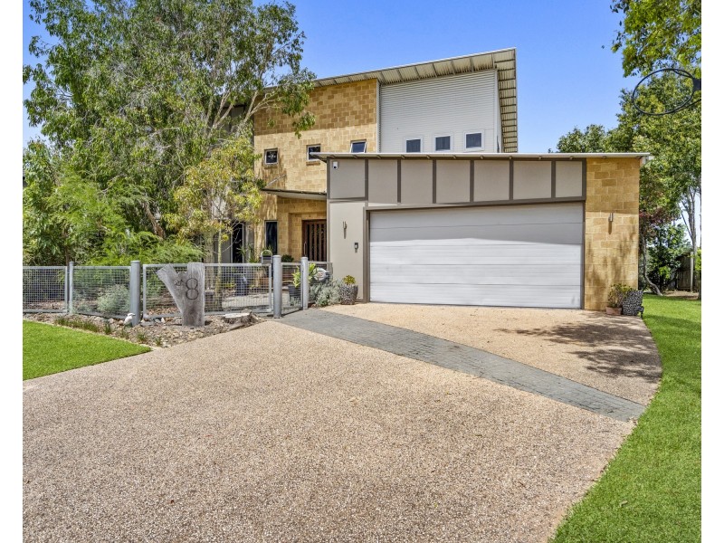 8 Riverside Terrace, Windaroo QLD 4207