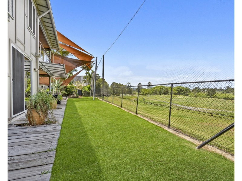 8 Riverside Terrace, Windaroo QLD 4207