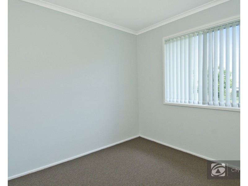 10 Peppermint Street, Crestmead QLD 4132