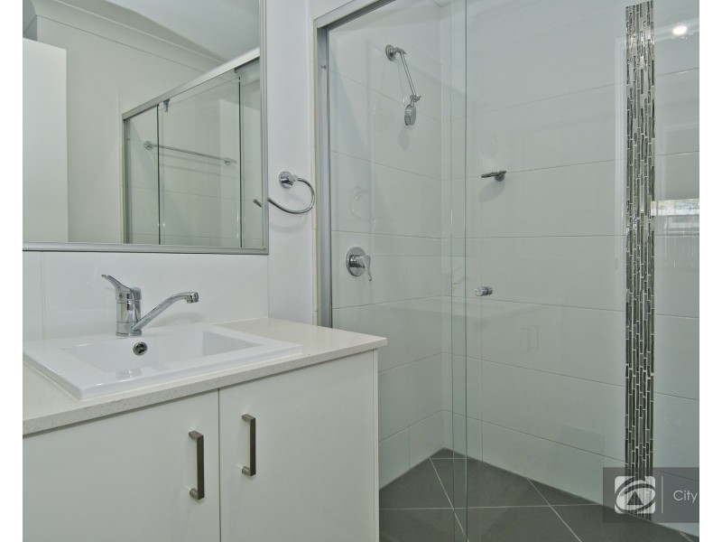 5 Ellie Court, Loganlea QLD 4131