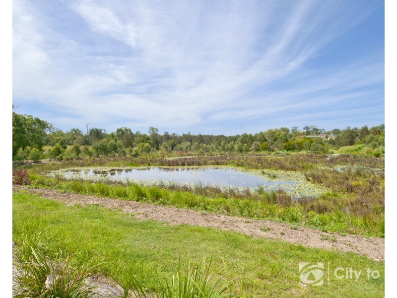 9 Greenview Circuit, Arundel QLD 4214