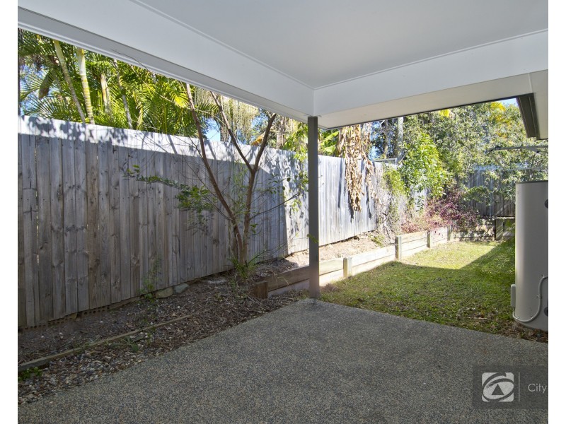 2/5 Ellie Court, Loganlea QLD 4131