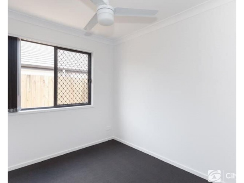 2/45B Pinelands Street, Loganlea QLD 4131