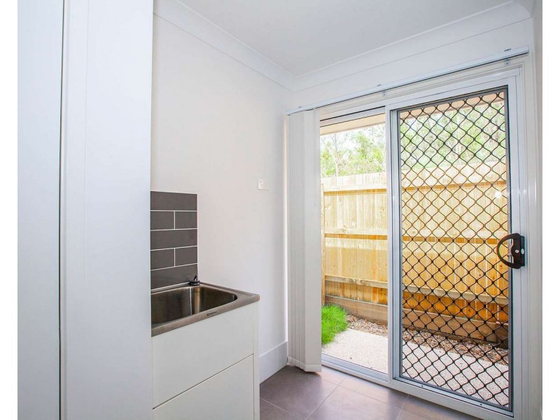 26 First Street, Holmview QLD 4207