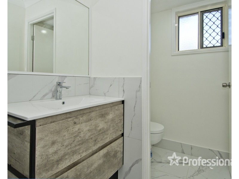 3 Riley Court, Windaroo QLD 4207