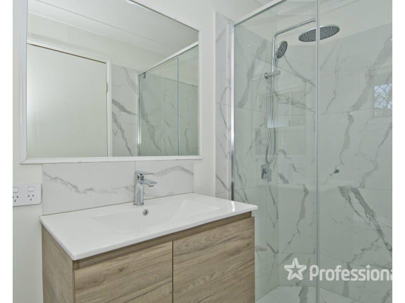 3 Riley Court, Windaroo QLD 4207