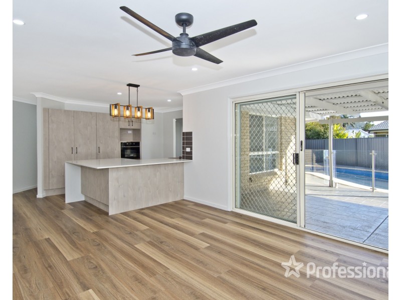 3 Riley Court, Windaroo QLD 4207