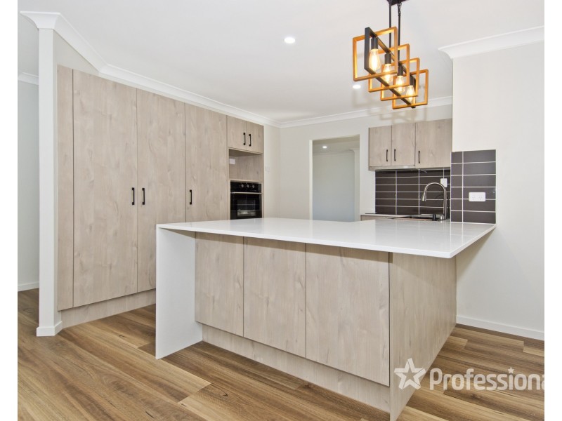 3 Riley Court, Windaroo QLD 4207