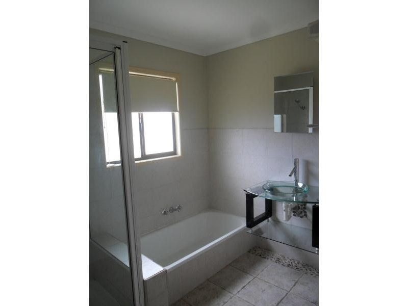 10 Carinya Street, Crestmead QLD 4132