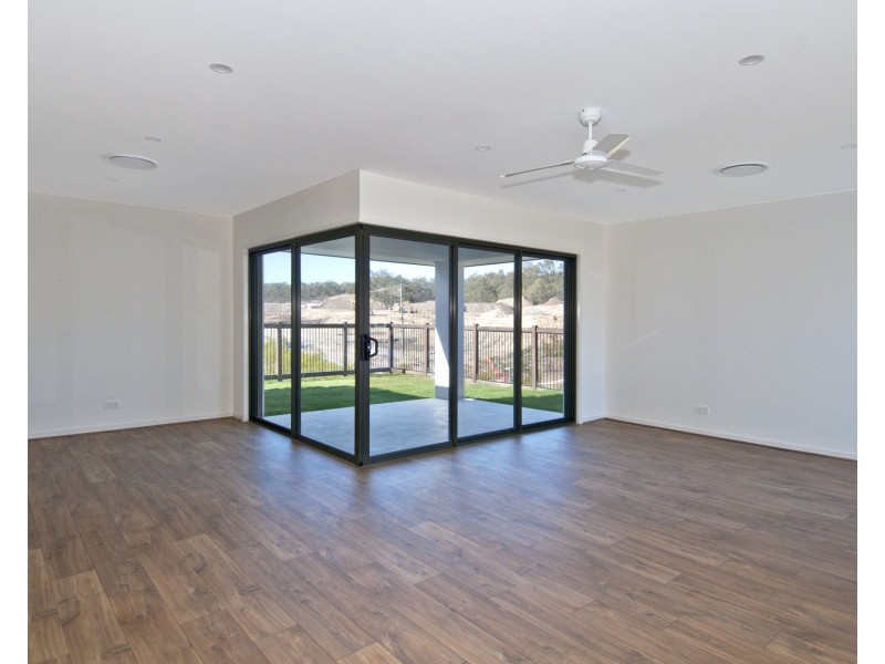 40 Derwent Close, Holmview QLD 4207