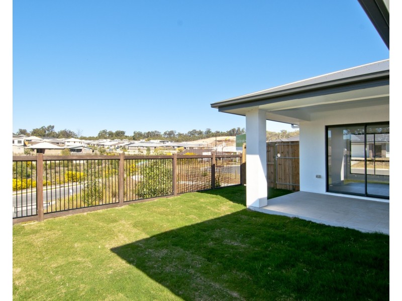 40 Derwent Close, Holmview QLD 4207