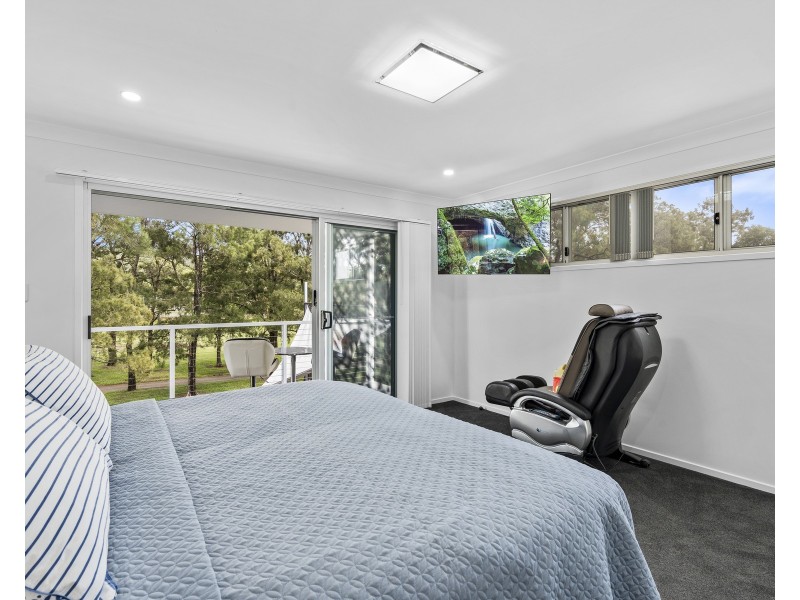 19 Susan Godfrey Drive, Windaroo QLD 4207