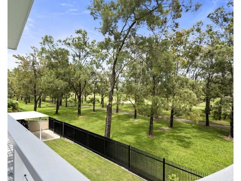 19 Susan Godfrey Drive, Windaroo QLD 4207