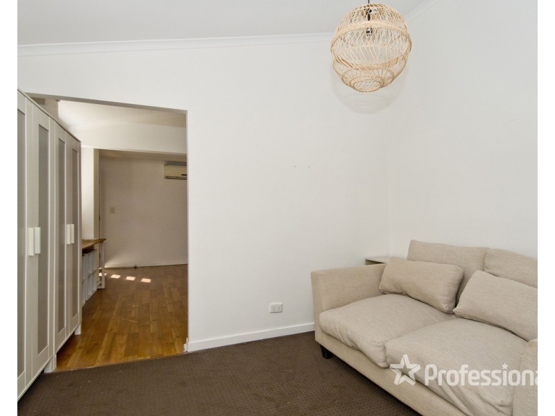 63 Kaiser Drive, Windaroo QLD 4207