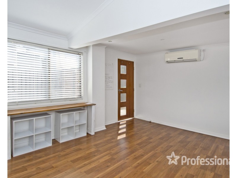 63 Kaiser Drive, Windaroo QLD 4207