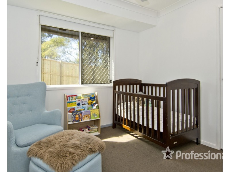 8 Kummara Road, Edens Landing QLD 4207