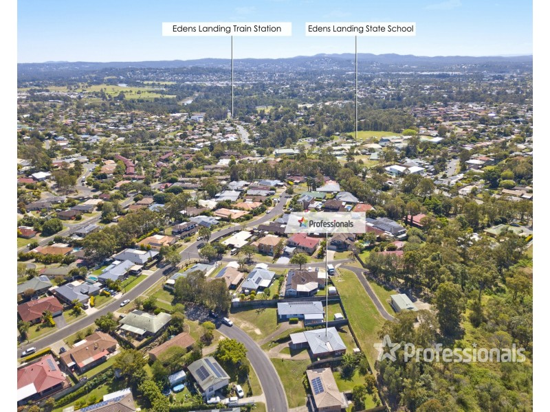 8 Kummara Road, Edens Landing QLD 4207