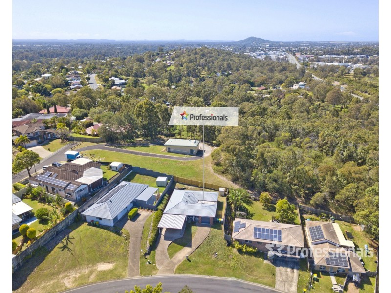 8 Kummara Road, Edens Landing QLD 4207
