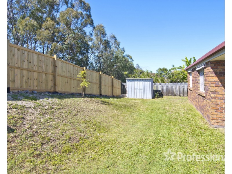 8 Kummara Road, Edens Landing QLD 4207