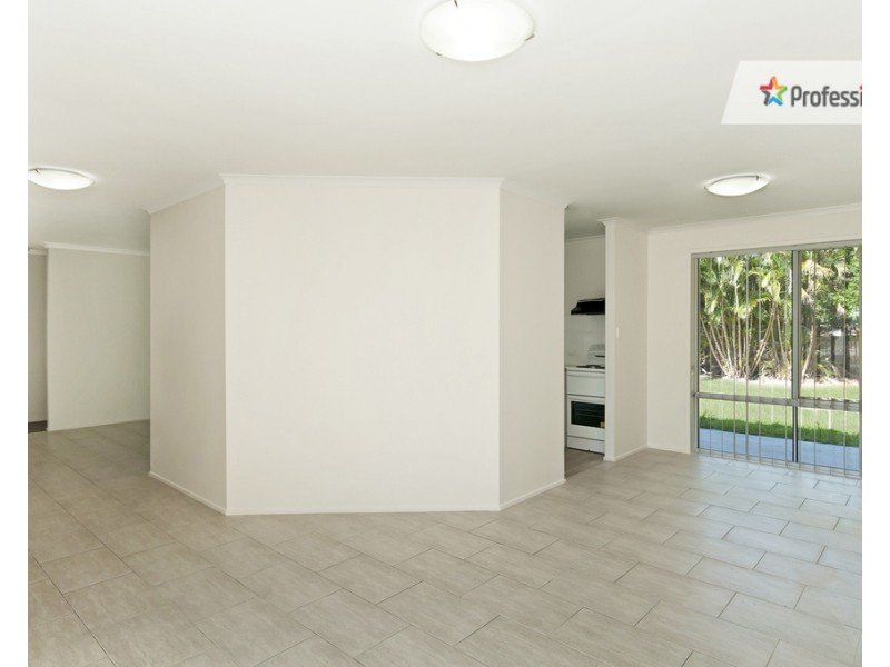 10 Seymour Court, Eagleby QLD 4207