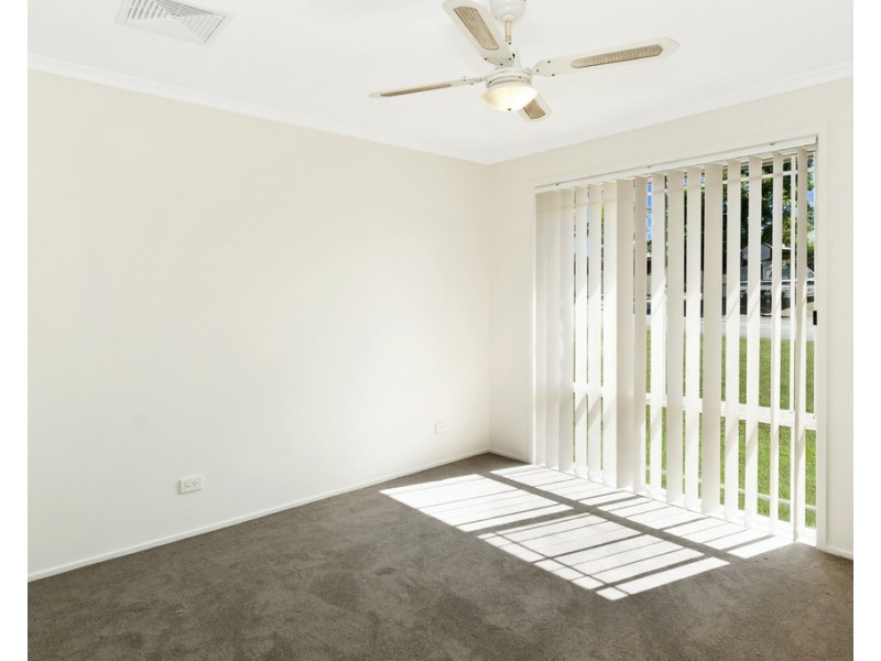 10 Seymour Court, Eagleby QLD 4207