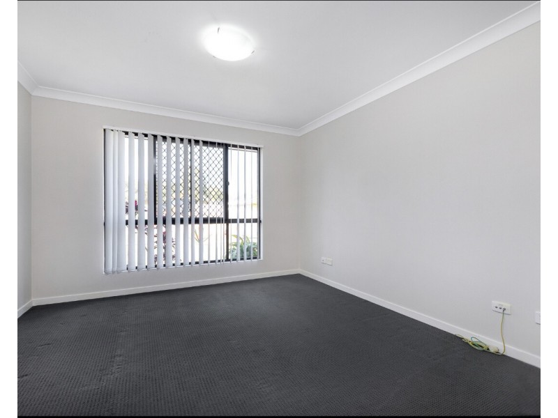 43 Whipbird Circuit, Victoria Point QLD 4165