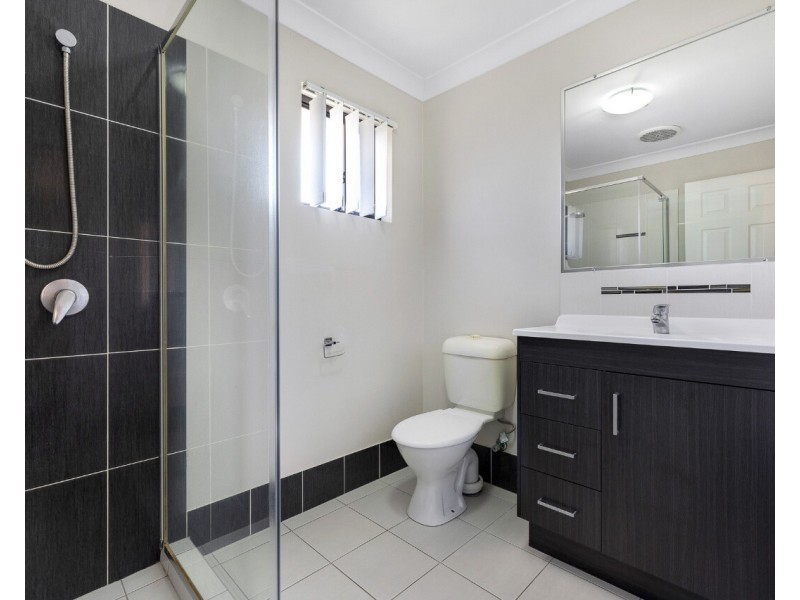 43 Whipbird Circuit, Victoria Point QLD 4165