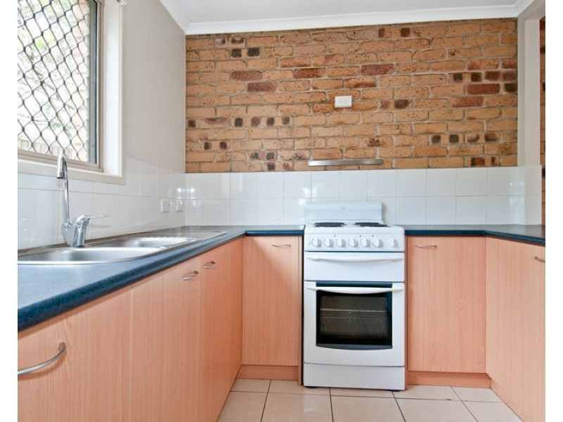 5/2 Tingi Avenue, Tanah Merah QLD 4128