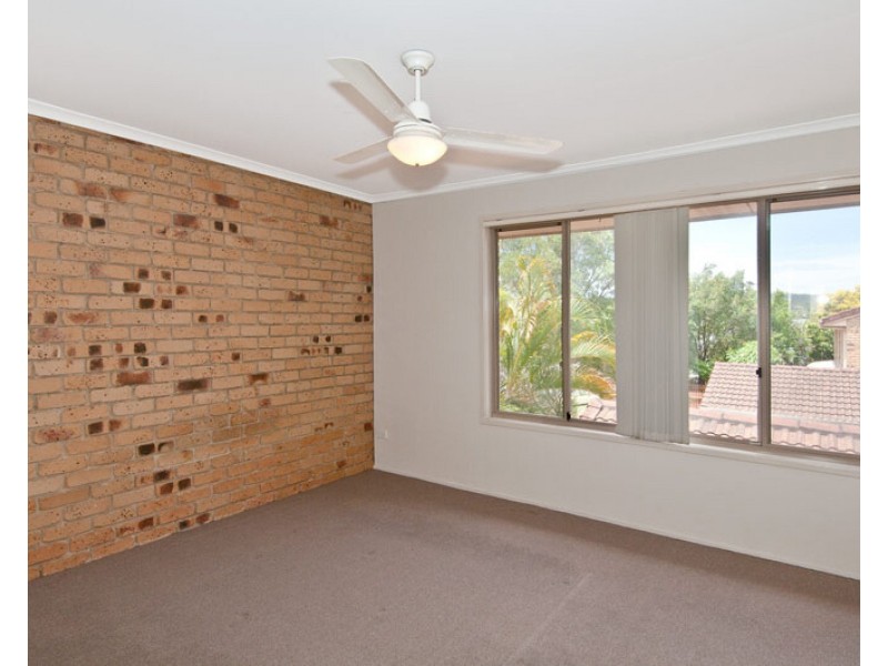 5/2 Tingi Avenue, Tanah Merah QLD 4128