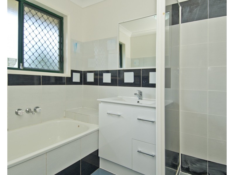 6 Renmelair Court, Waterford West QLD 4133