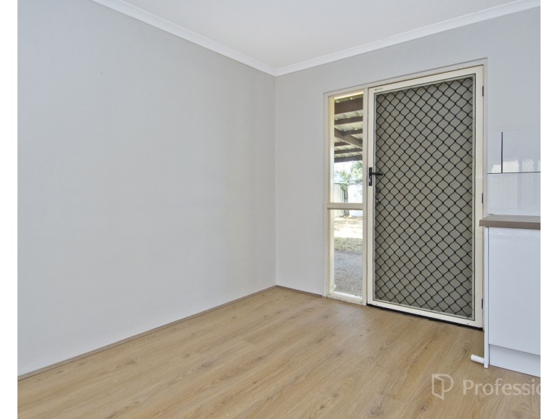 105 Waratah Drive, Crestmead QLD 4132