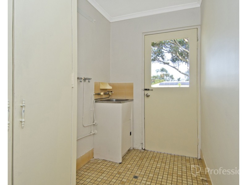 105 Waratah Drive, Crestmead QLD 4132