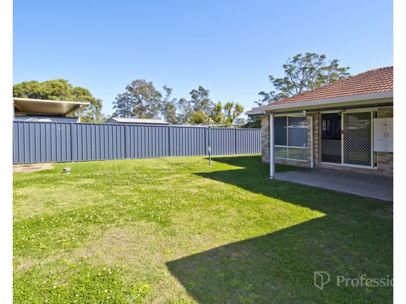 8 Dunne Court, Meadowbrook QLD 4131