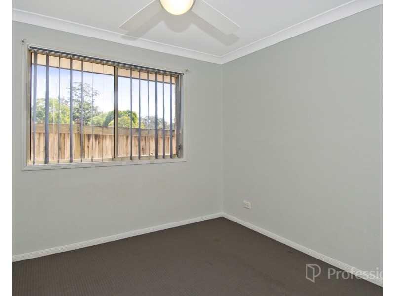 8 Dunne Court, Meadowbrook QLD 4131