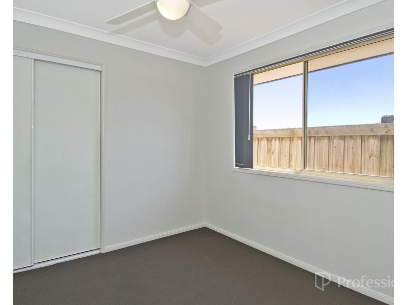 8 Dunne Court, Meadowbrook QLD 4131
