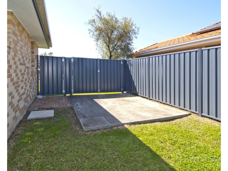 8 Dunne Court, Meadowbrook QLD 4131