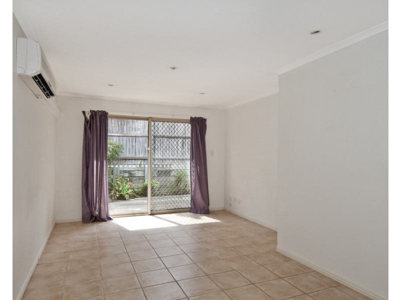 2/33 Solar Street, Beenleigh QLD 4207