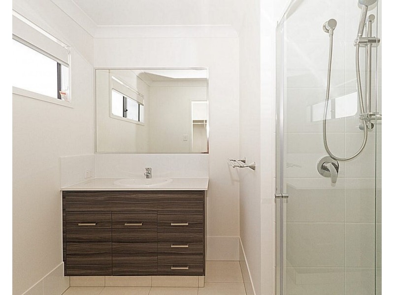 24/46 Seashell Avenue, Coomera QLD 4209