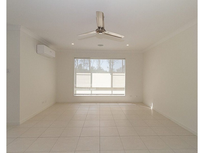 24/46 Seashell Avenue, Coomera QLD 4209