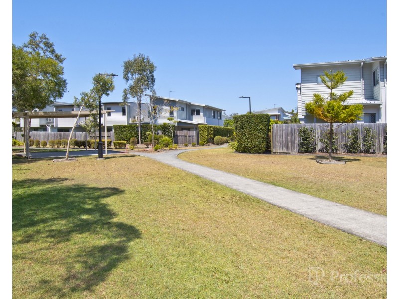 24/46 Seashell Avenue, Coomera QLD 4209