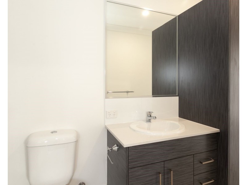 2/23 Haven Drive, Holmview QLD 4207