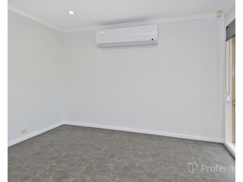 25 Loane Drive, Edens Landing QLD 4207