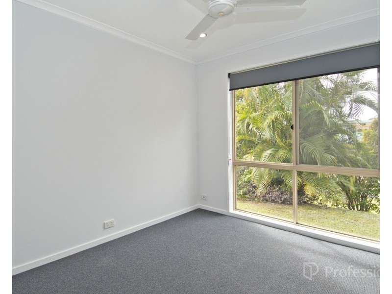 25 Loane Drive, Edens Landing QLD 4207
