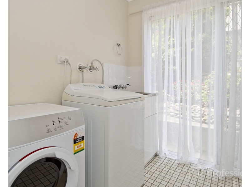 7 Lance Drive, Mount Warren Park QLD 4207