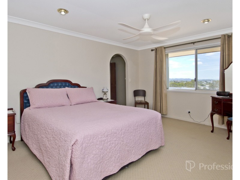 7 Lance Drive, Mount Warren Park QLD 4207