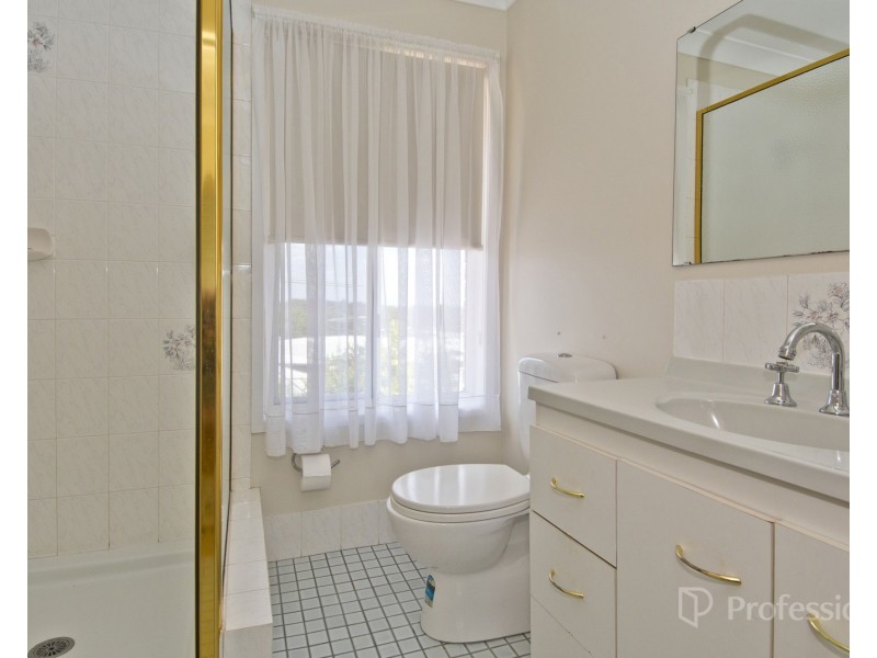 7 Lance Drive, Mount Warren Park QLD 4207