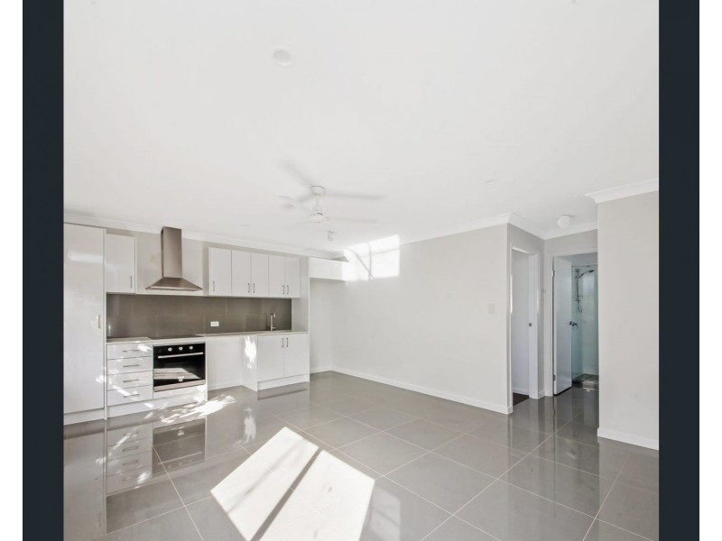 49 Adelaide Street, Kingston QLD 4114