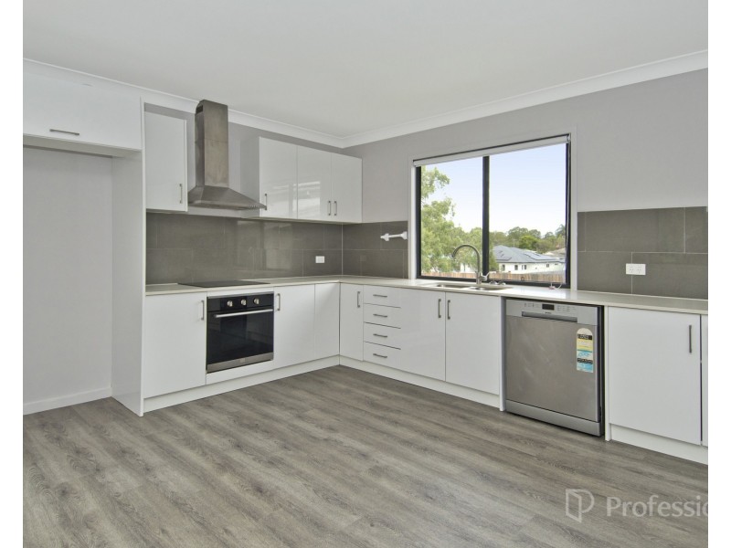 49 Adelaide Street, Kingston QLD 4114